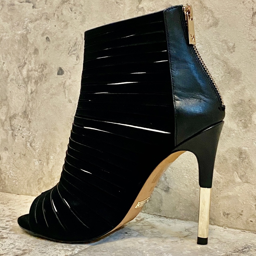 High Heels - Picture 2 of 7